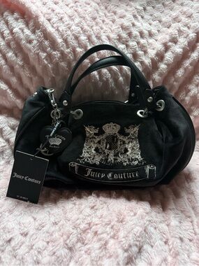 Juicy Couture UK Twig Dog Dumpling / Hobo - Black and Silver - NWT !